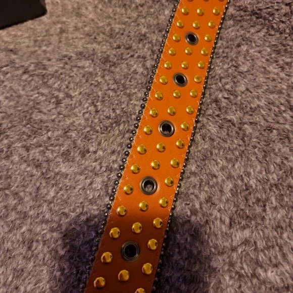 Rhinestone Leather Belt with Skulls - Picture 4 of 11